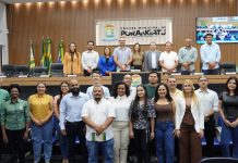 Câmara de Porangatu empossa novos concursados após 35 anos