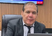 Vereador Diácono Odair comemora cura de dois tumores e emociona durante sessão