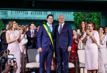 “Fizemos o Estado mais importante do País”, diz Caiado ao passar o governo para Daniel Vilela