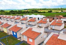 Entrega das casas a custo zero acontece nesta sexta-feira (19) em Porangatu com presença de Daniel Vilela