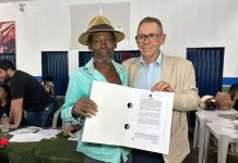 Prefeitura de Uruaçu e Governo de Goiás entregam 619 escrituras a famílias
